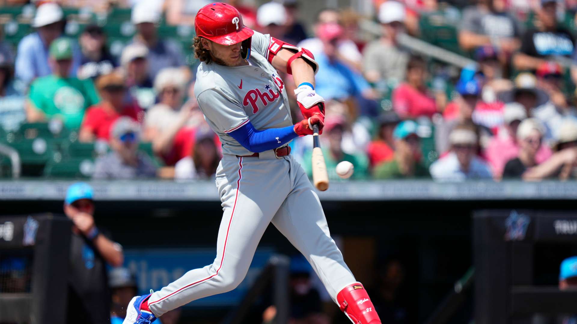 再添浓墨重 再添浓墨重