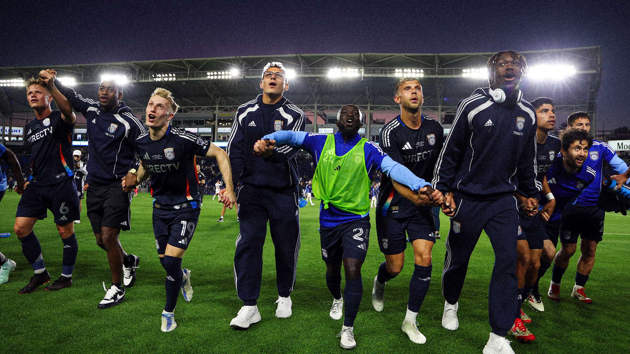 場參與者 場參與者